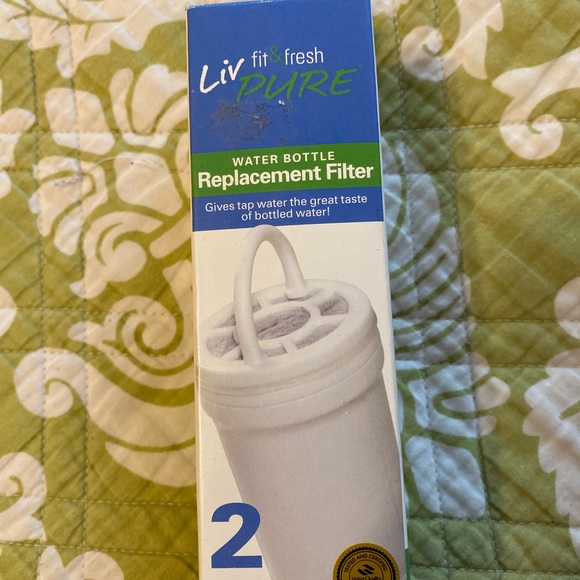 Fit & Fresh Water Bottle Replacement Filters LivPure 2 Filters NWB - Picture 2 of 5